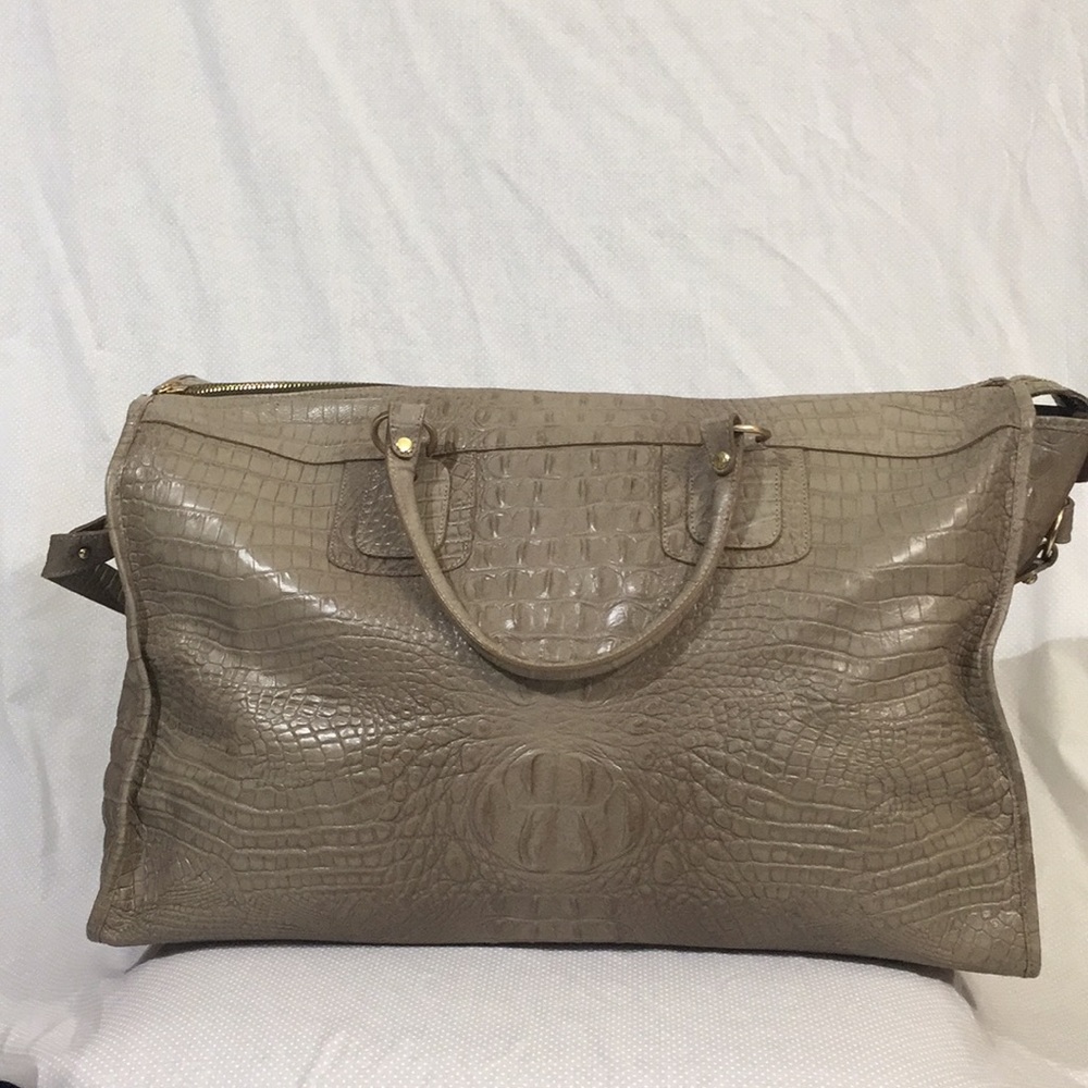 Brahmin weekender